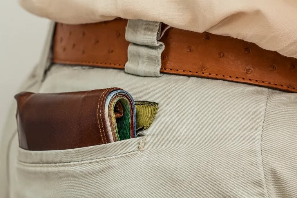 What Is a Payday Loan? How It Works, the Risks, and Safer Alternatives