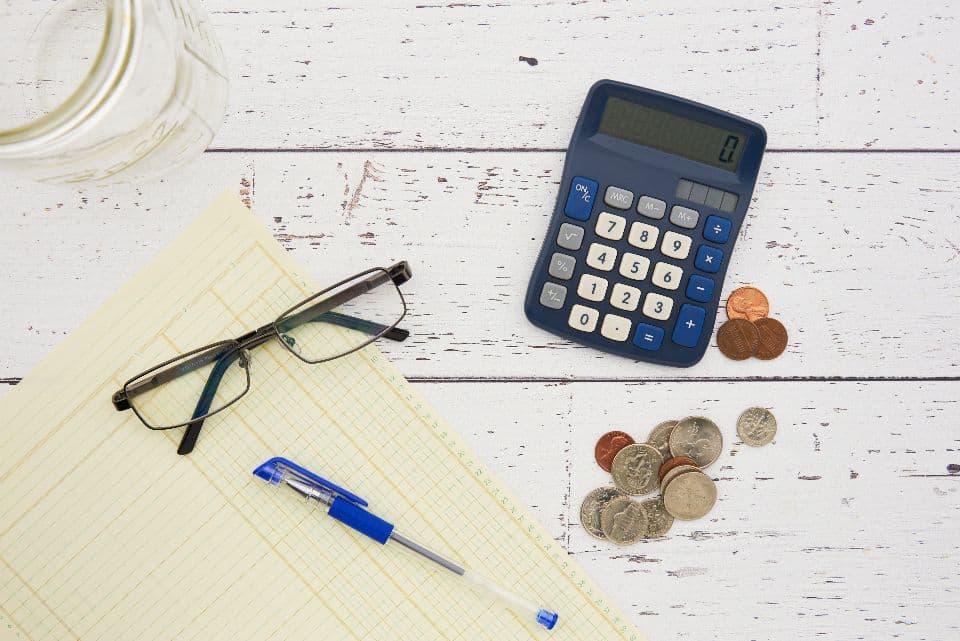 What Is a Debt-to-Income Ratio and Why Lenders Care
